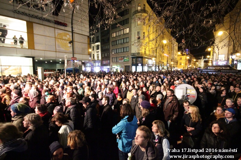 17.listopad 2016 Praha náměstí (21)