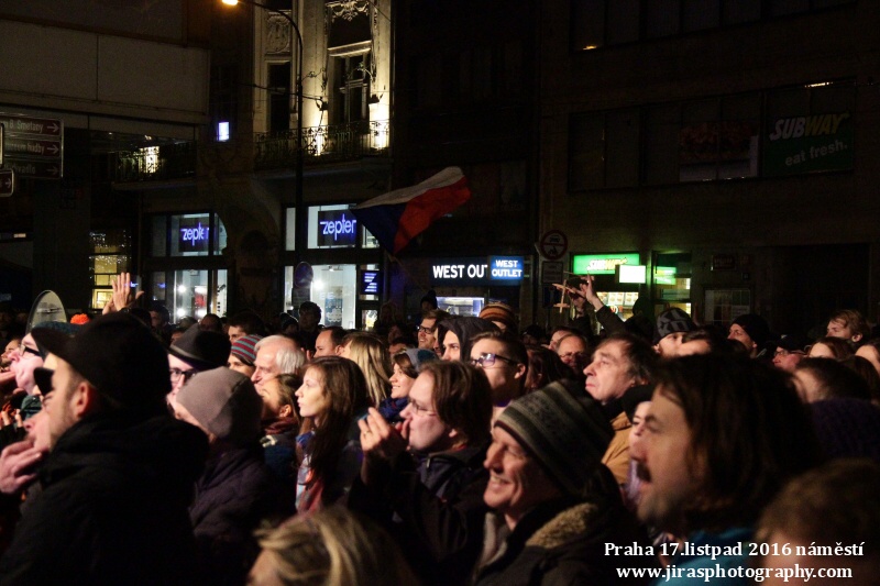 17.listopad 2016 Praha náměstí (24)