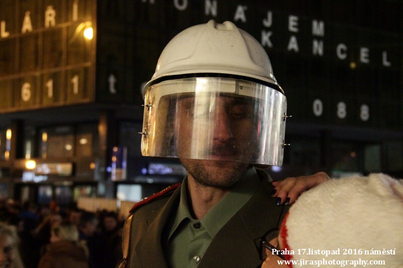 17.listopad 2016 Praha náměstí (35)